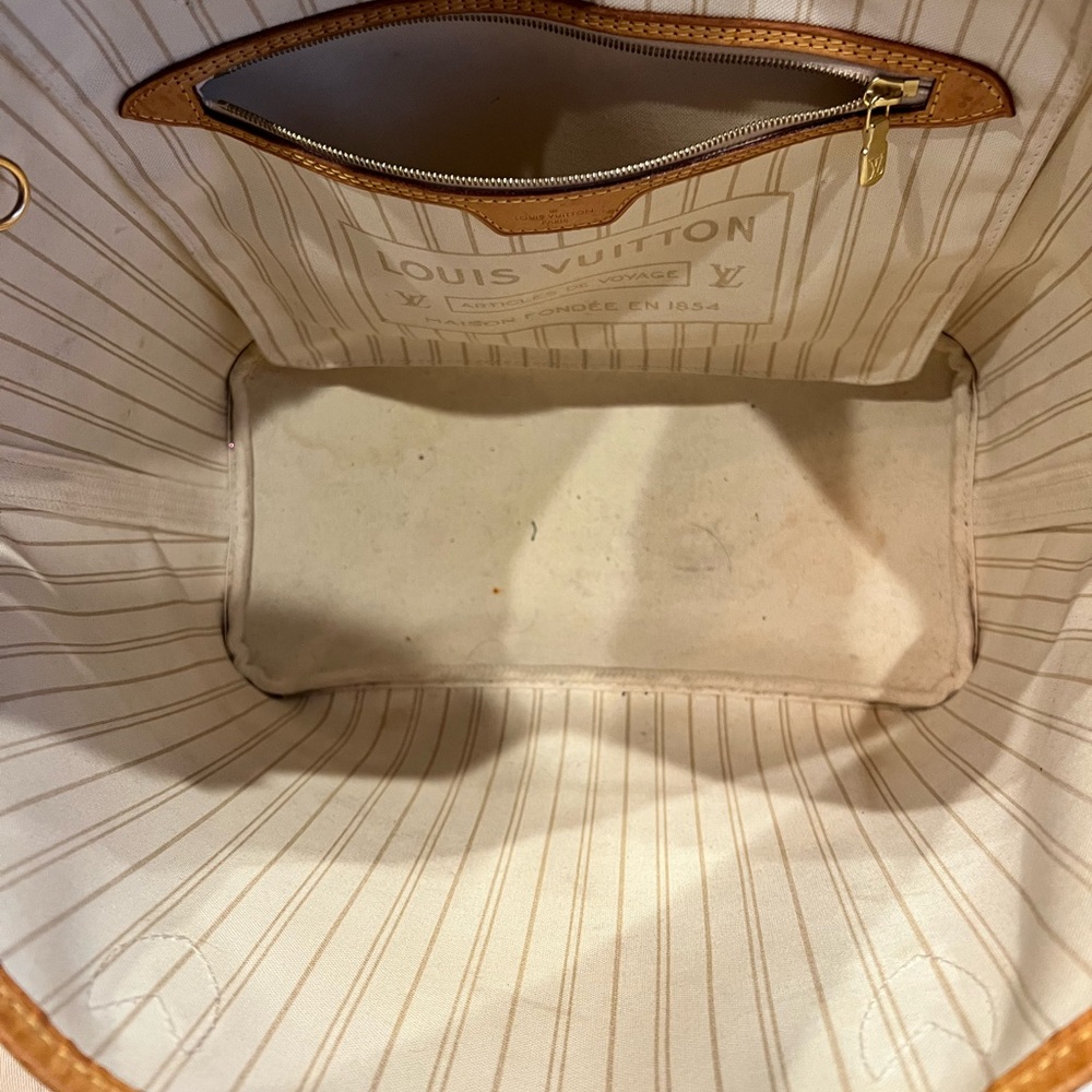 Louie Vuitton Neverfull MM *comes with box and dust bag* - Picture 3 of 10
